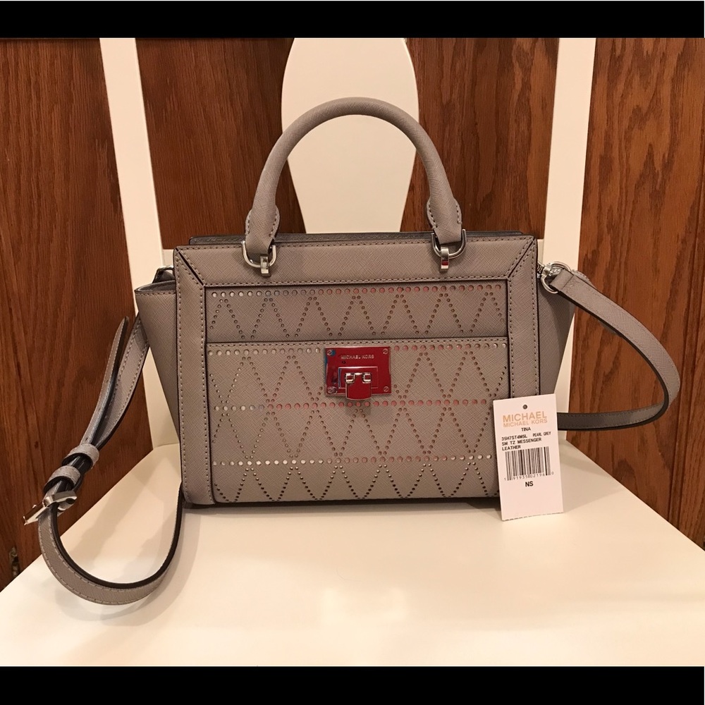 Michael Kors Tina Small Messenger